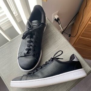 Men’s Adidas Cloudfoam Comfort Black Casual Tennis like Shoe - Size 9.5